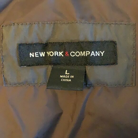 New York & Company Winter coat with fur lined hood size Large - Picture 6 of 8